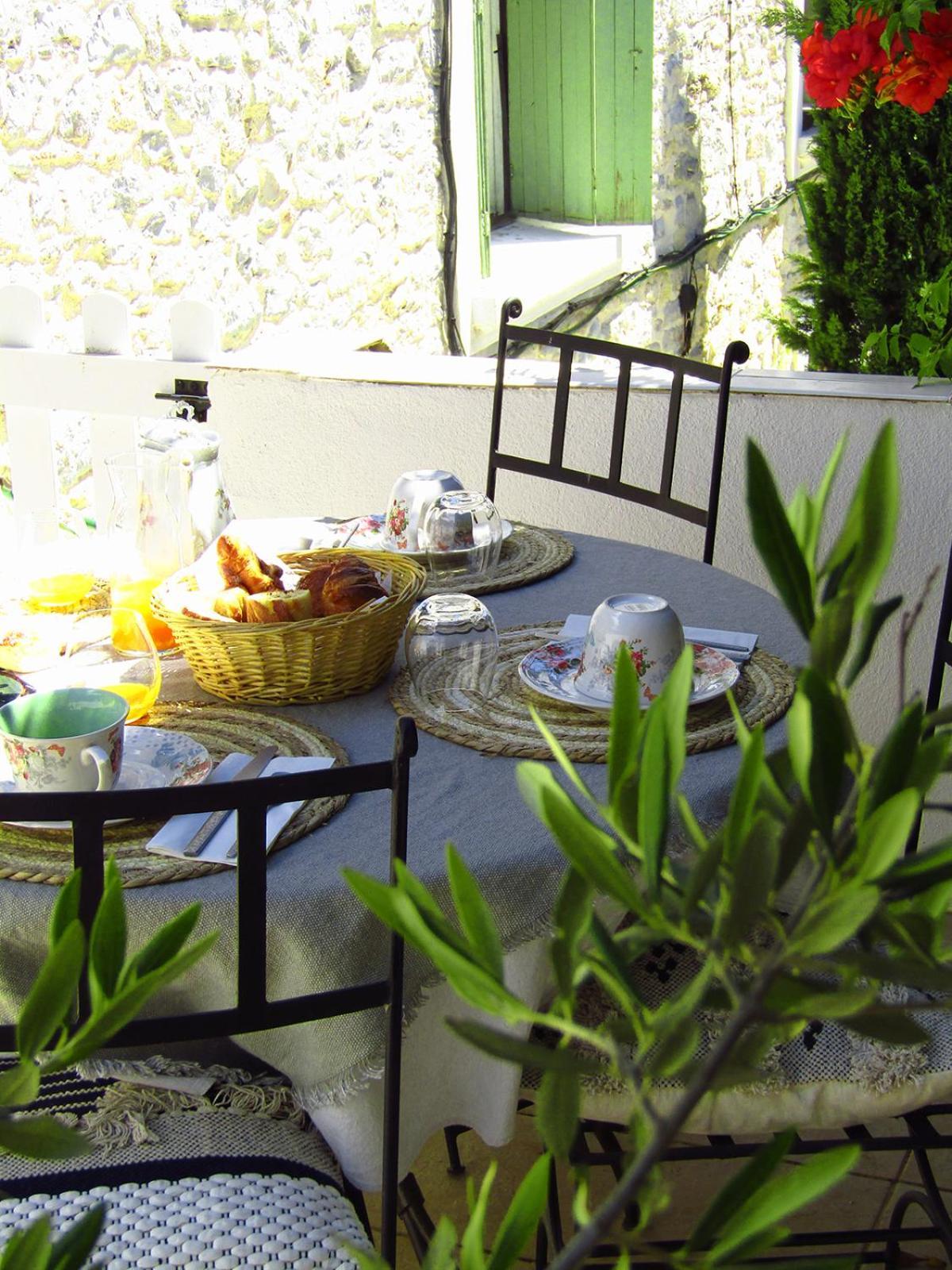 La Bastide De Canaules Bed & Breakfast Exterior photo